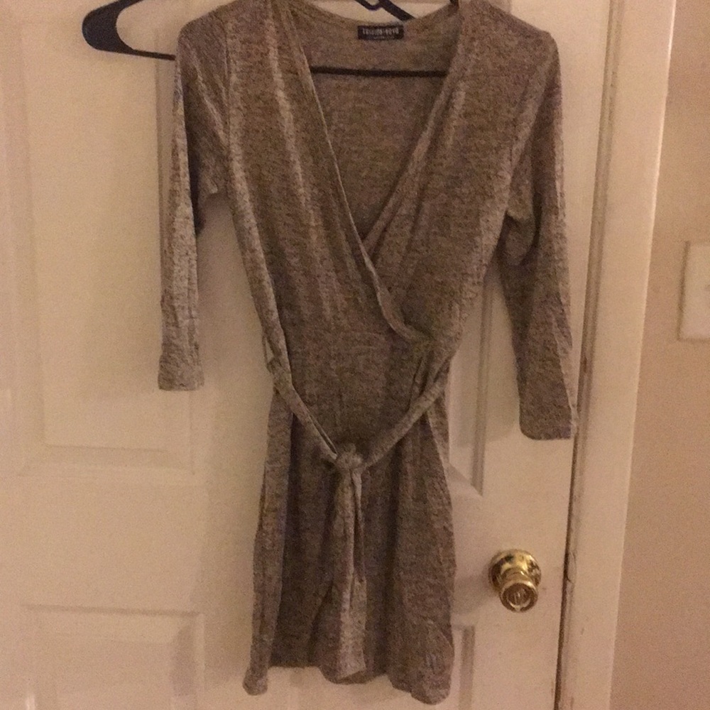 DRESS